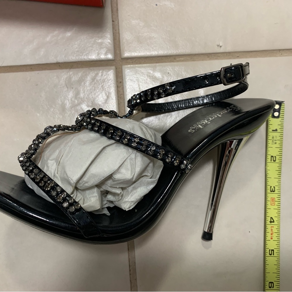 Frederick’s of Hollywood high heel stilettos, size 7, New in Box, Vintage, Sexy